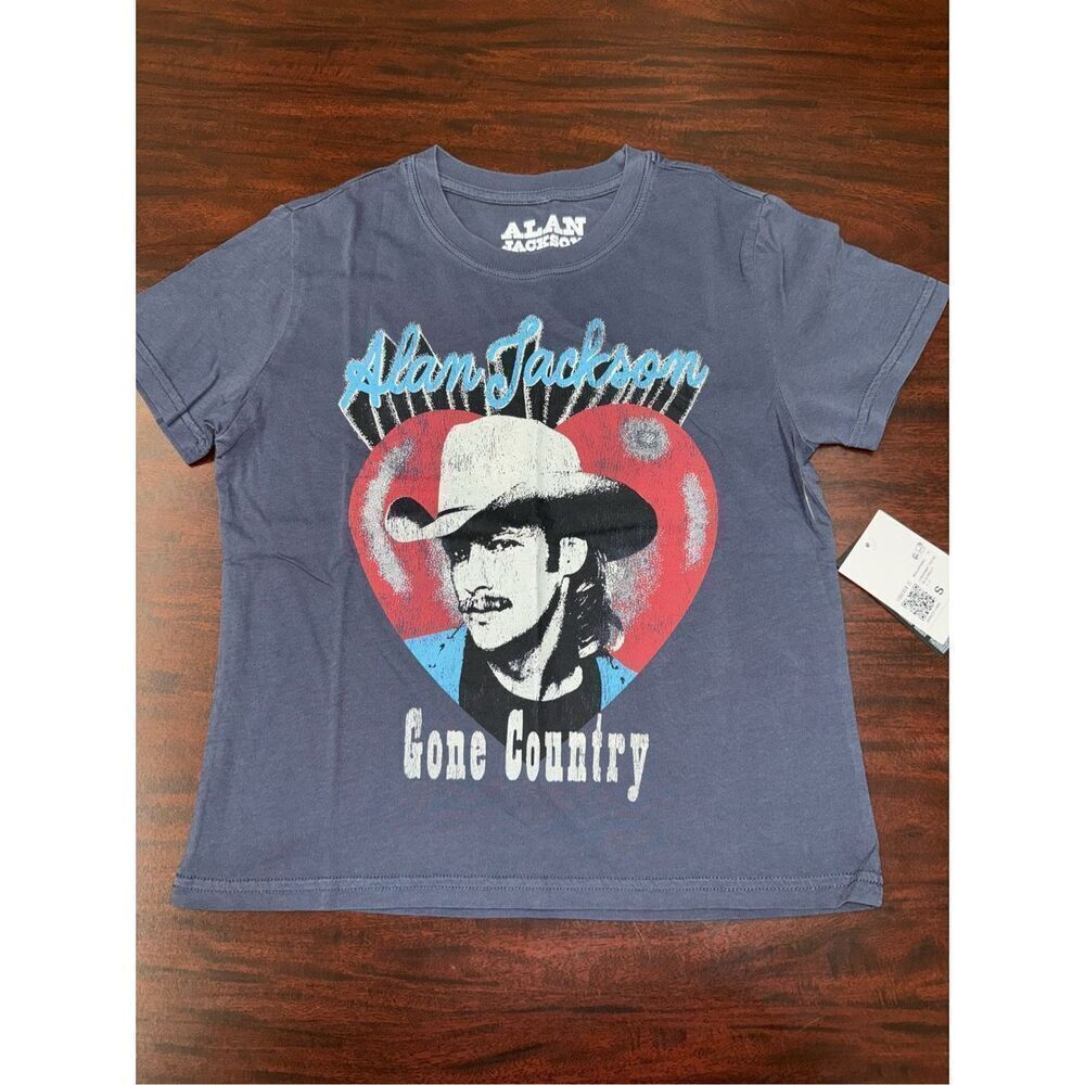 NWT Forever 21 Alan Jackson Gone Country Graphic Baby Tee Size Small
